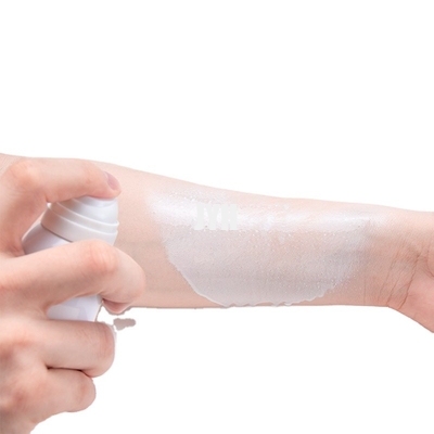 Косметики макияжа стороны OEM забеливая Moisturizing брызг солнцезащитного крема